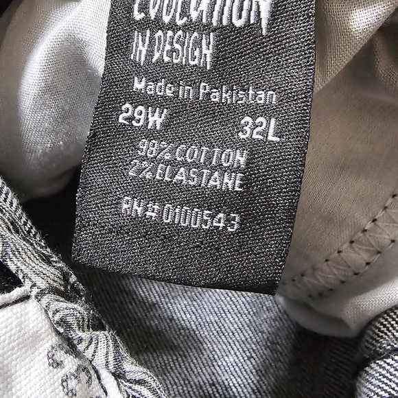 Men's Distressed Skinny Jeans in Black - Picture 3 of 4